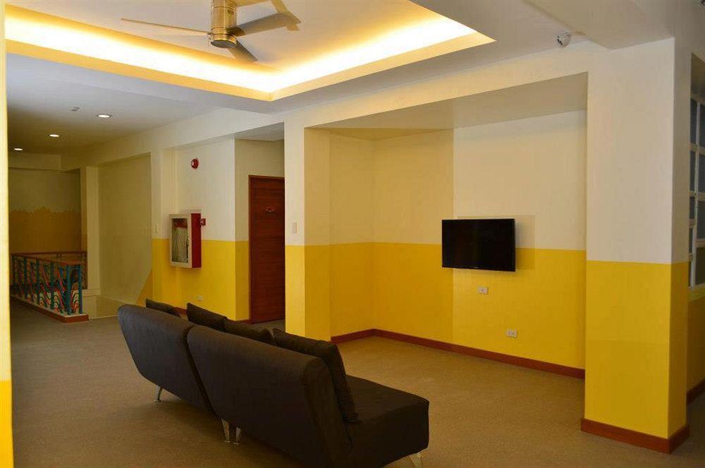Hostellery Манила Экстерьер фото